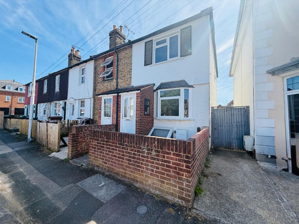 Property photo 1 of 10 4136071