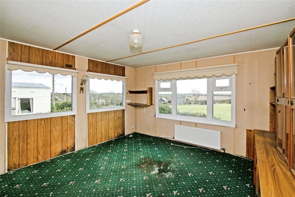 Property photo 2 of 12 Picture No. 13