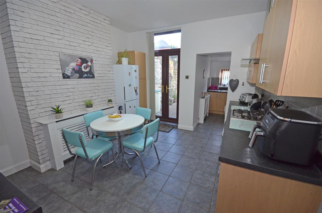 Property photo 2 of 17 01B.Jpg