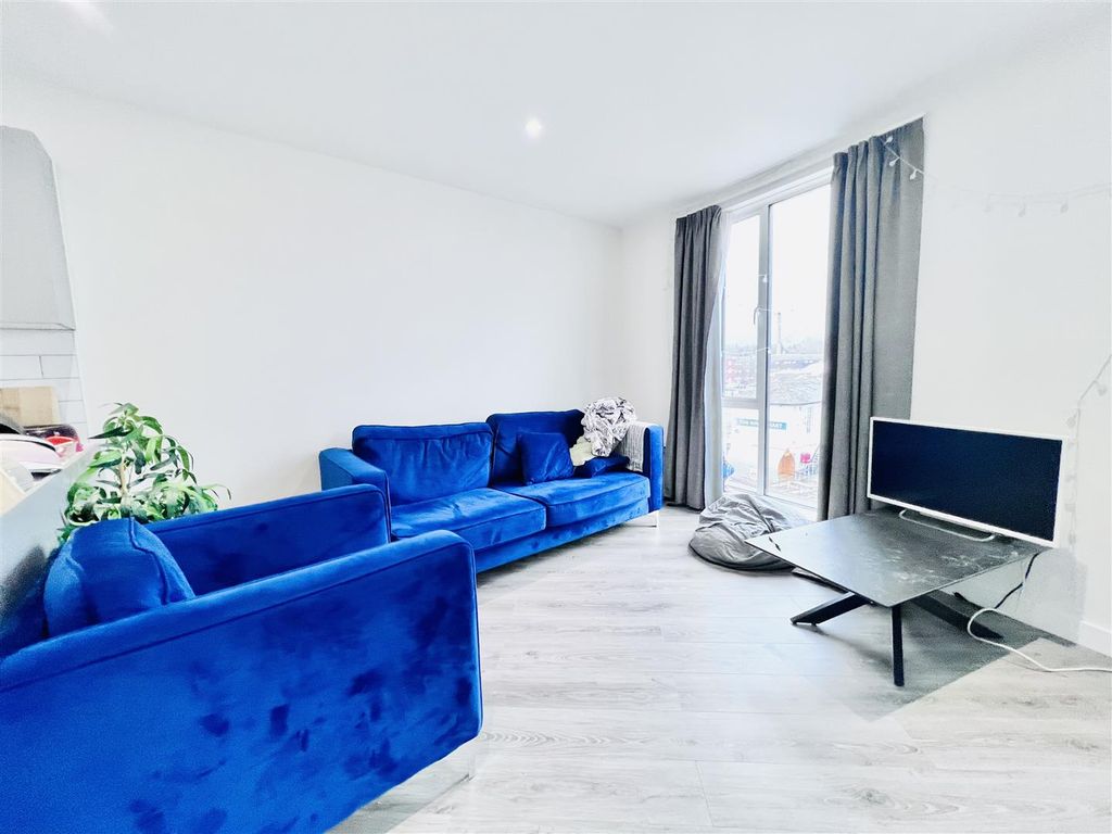 Property photo 1 of 11 Image00085.Jpeg