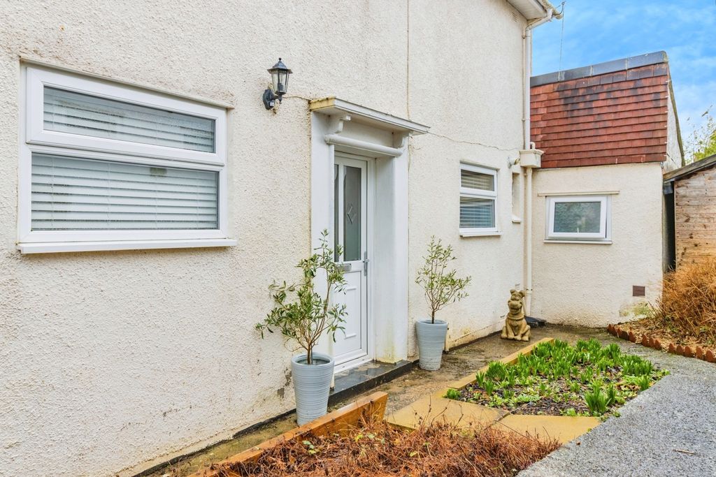 Property photo 1 of 19 Pbox-Img.Jpg