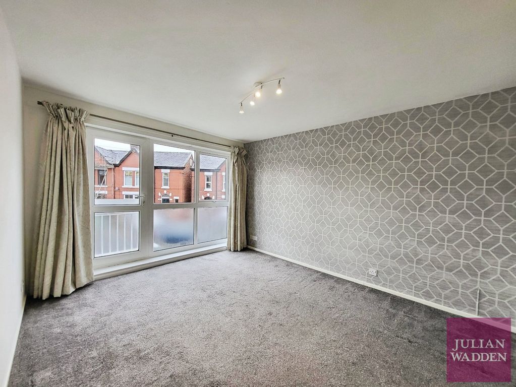 Property photo 2 of 12 Picture 2