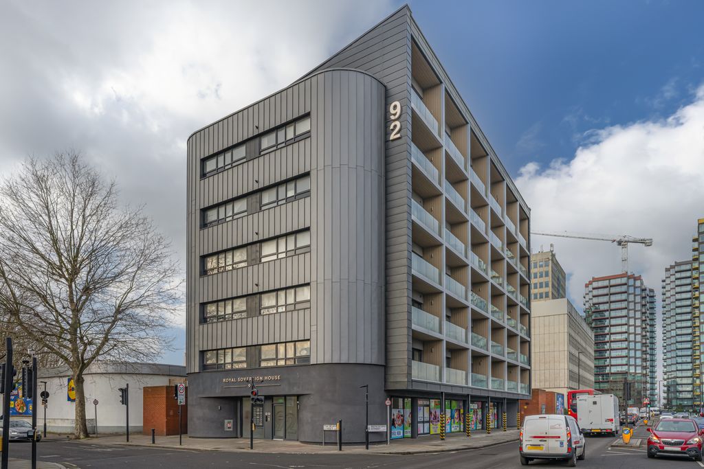 Property photo 1 of 13