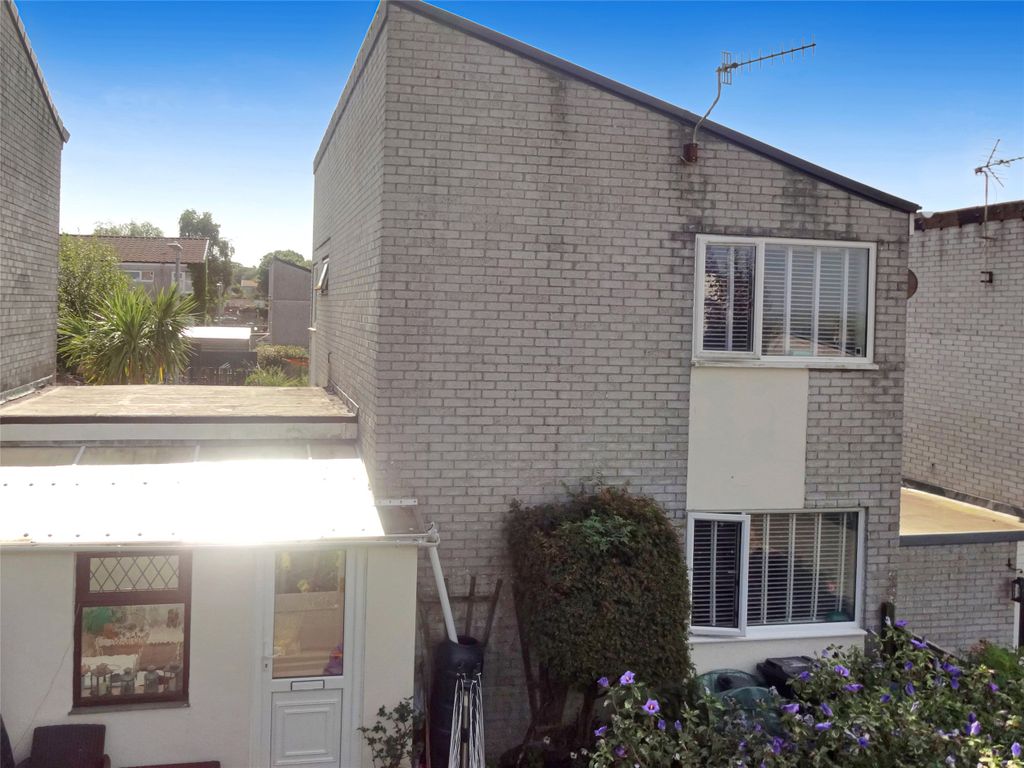 Property photo 1 of 11 Picture No. 15