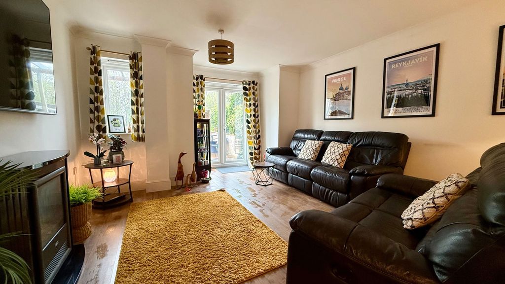 Property photo 3 of 14