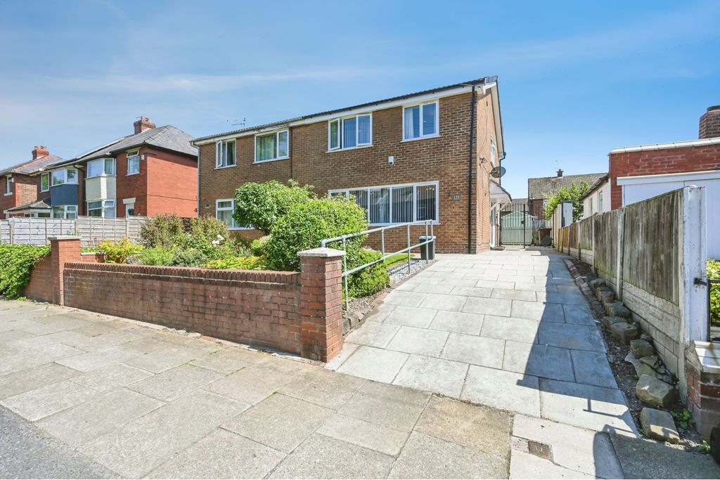 Property photo 1 of 26