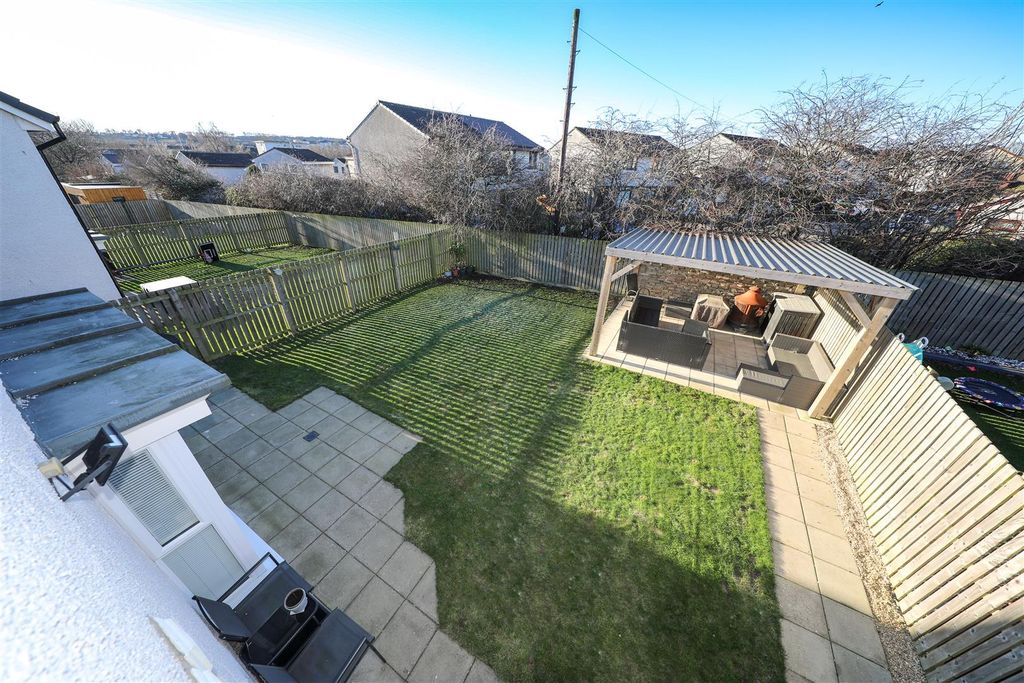 Property photo 2 of 28 Zb