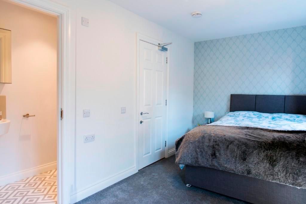 Property photo 1 of 3