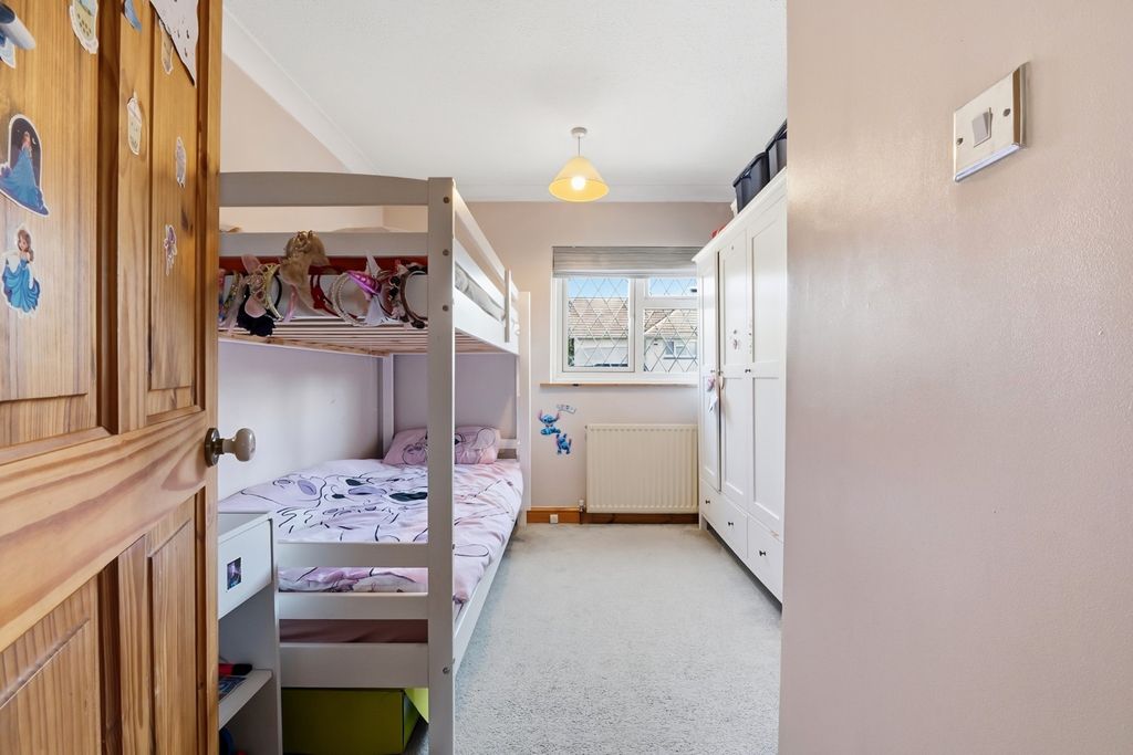 Property photo 3 of 20 5104262