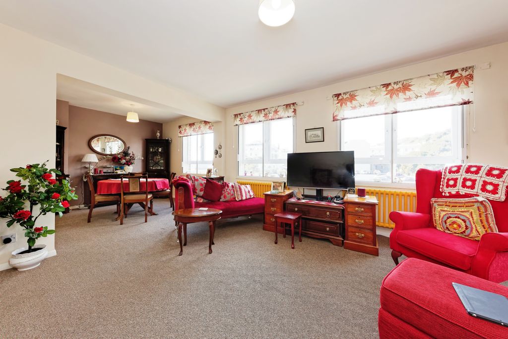 Property photo 3 of 15 Living Room