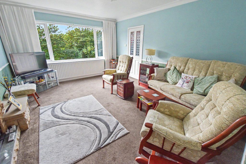 Property photo 2 of 17 Picture No. 16