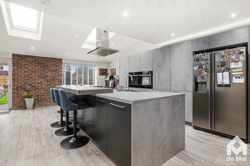 Property photo 3 of 22 Photo 16