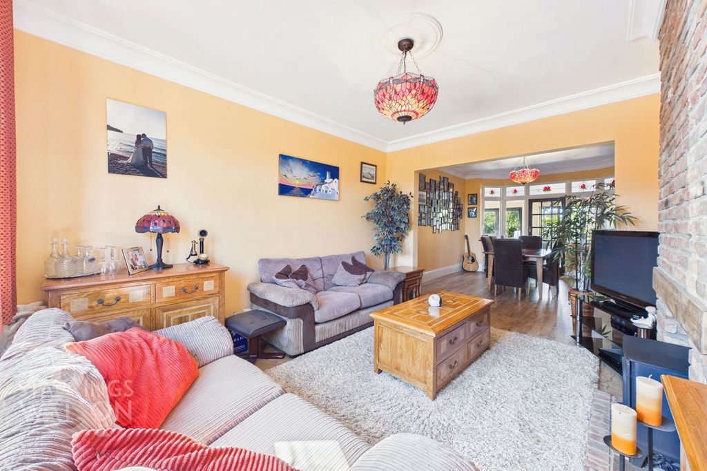 Additional image 6 of 4 bed semi-detached house for saleWarren Road, Gorleston, Great Yarmouth NR31