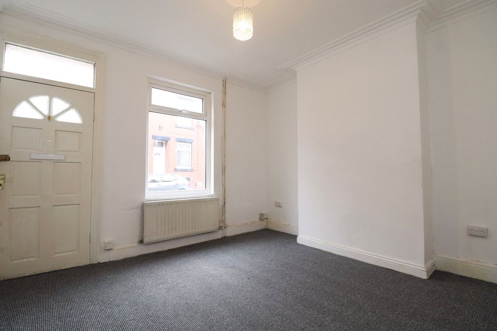 Property photo 2 of 12 Picture No. 03