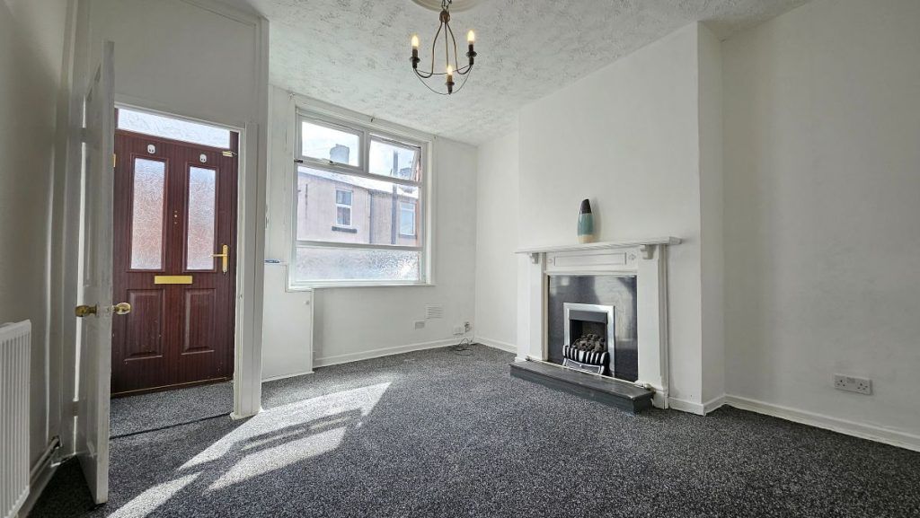 Property photo 2 of 15 2