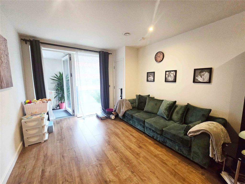 Property photo 1 of 12 Picture No. 06