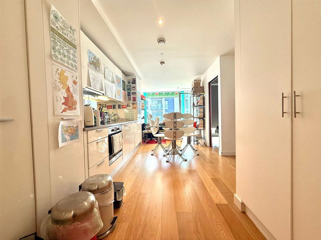 Property photo 2 of 6 Living Room