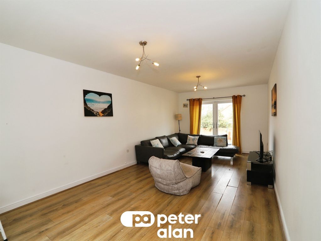 Property photo 2 of 23