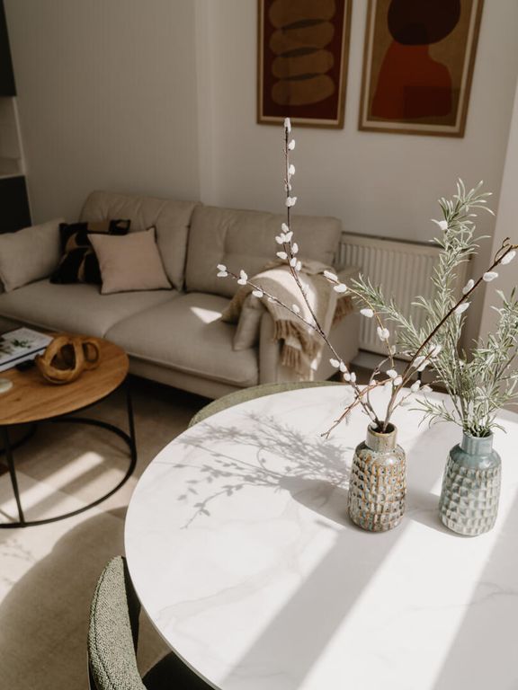 Property photo 3 of 10 Flat 6 - 20 Nevern Place.Jpg