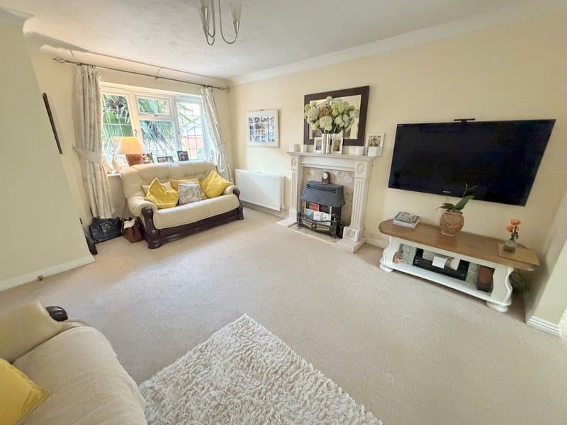 Property photo 2 of 21