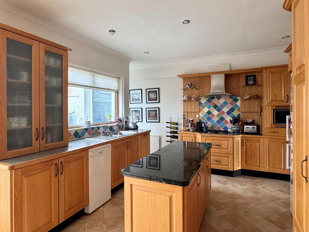 Additional image 4 of 4 bed detached bungalow for saleLarkwood Avenue, Penarth CF64
