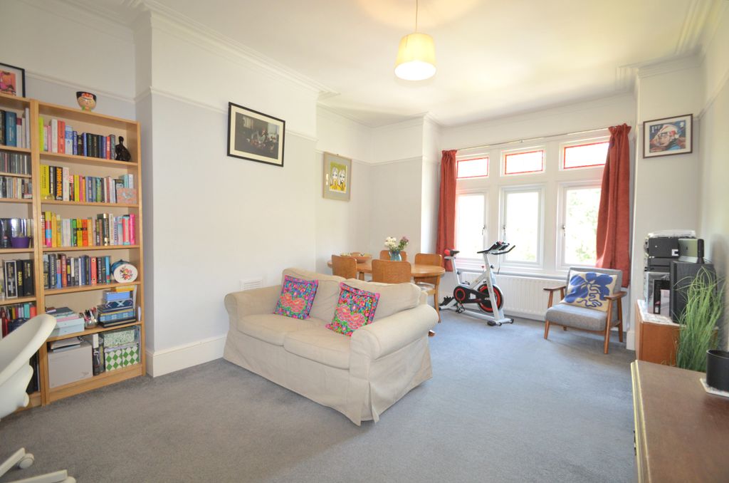 Property photo 2 of 11