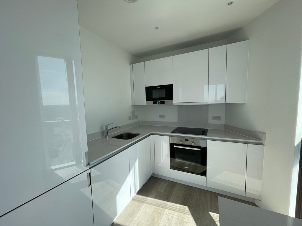 Additional image 6 of 2 bed flat for saleSaffron Central Square, Croydon CR0