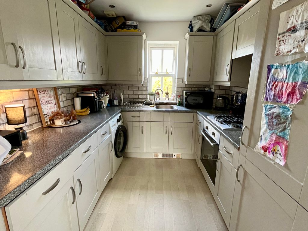 Property photo 3 of 13 Img_3297