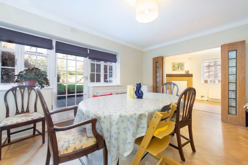 Property photo 3 of 13 Photo 6