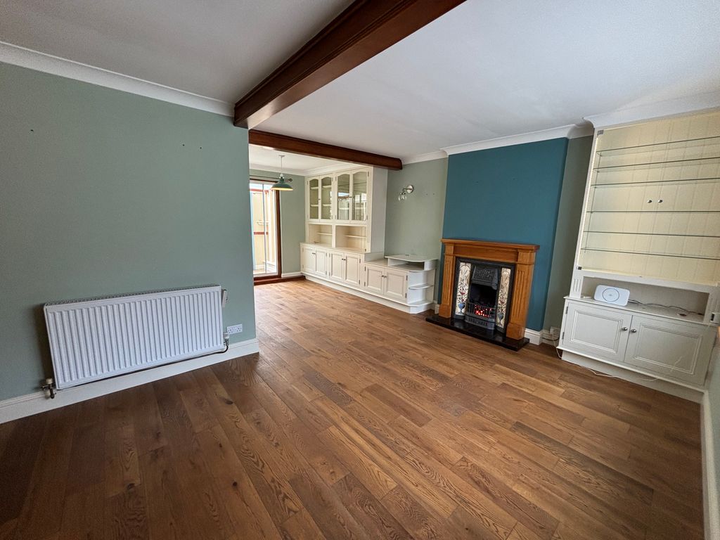Property photo 2 of 14 Image