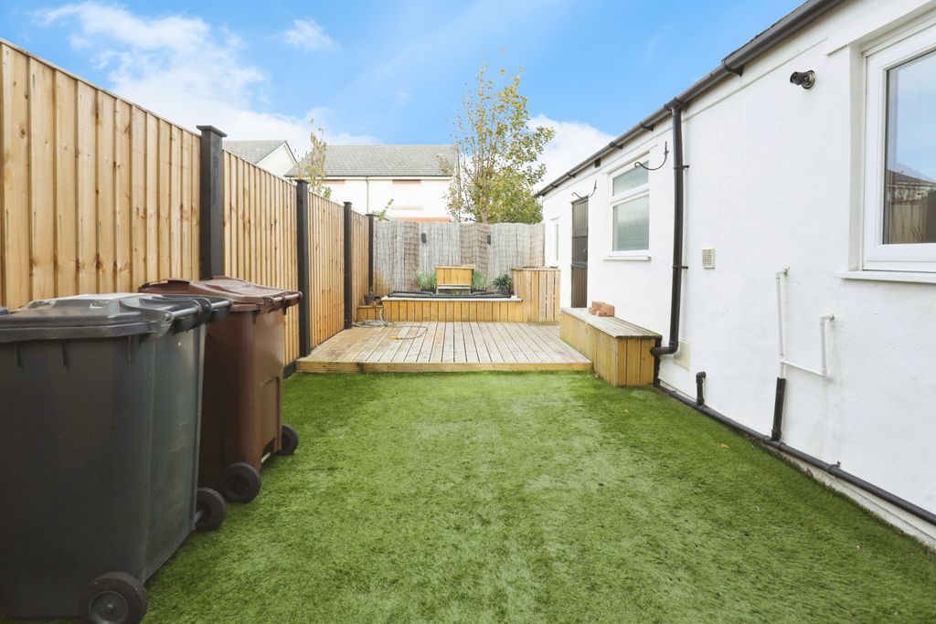 Property photo 2 of 15