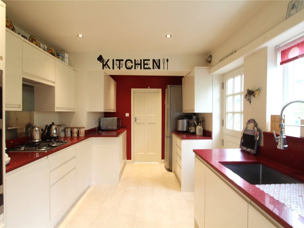Property photo 3 of 9