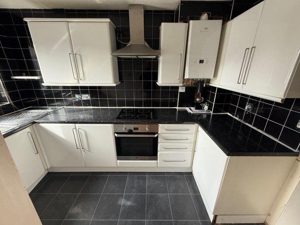 Property photo 3 of 9 Fitted Kitchen With Space For Appliances