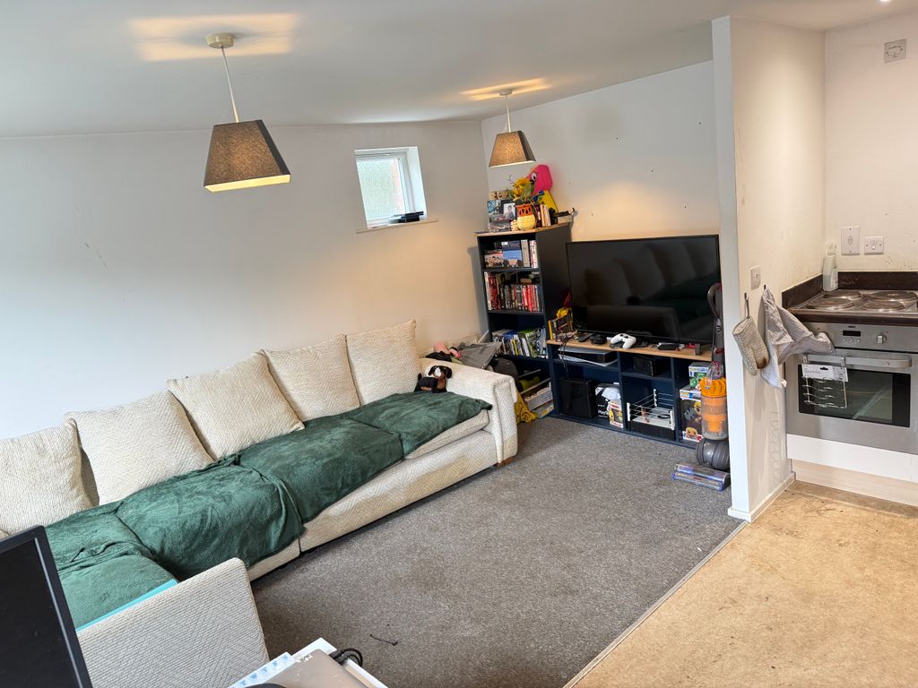 Property photo 3 of 9 Img_7488