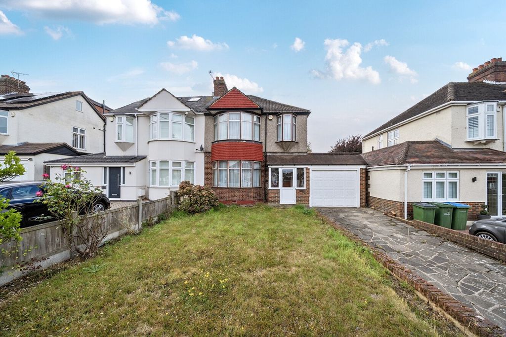 Property photo 1 of 19 Picture No. 02
