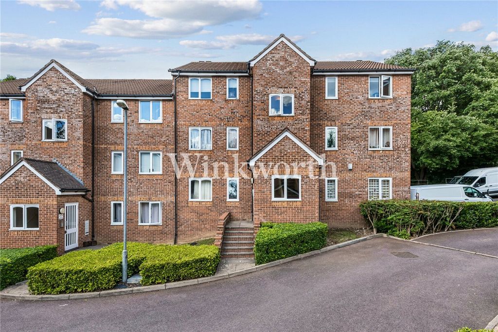 Property photo 2 of 11 Picture No. 10