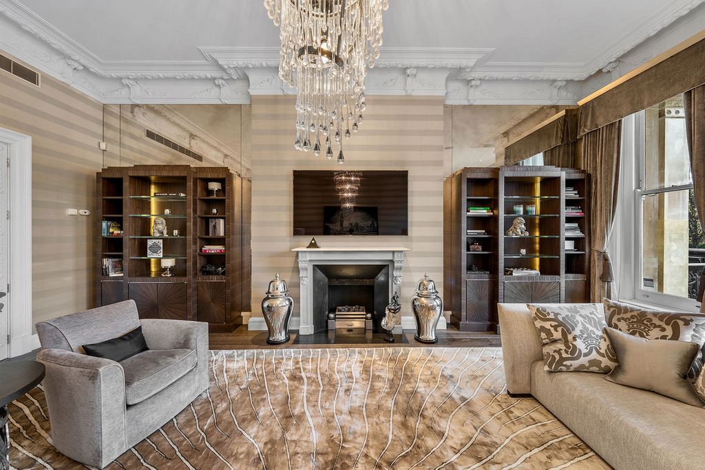 Property photo 2 of 19