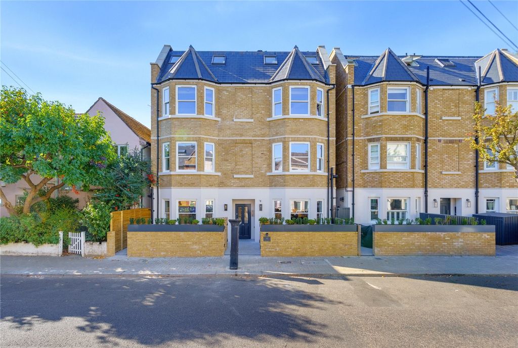 Property photo 2 of 13 Picture No. 27