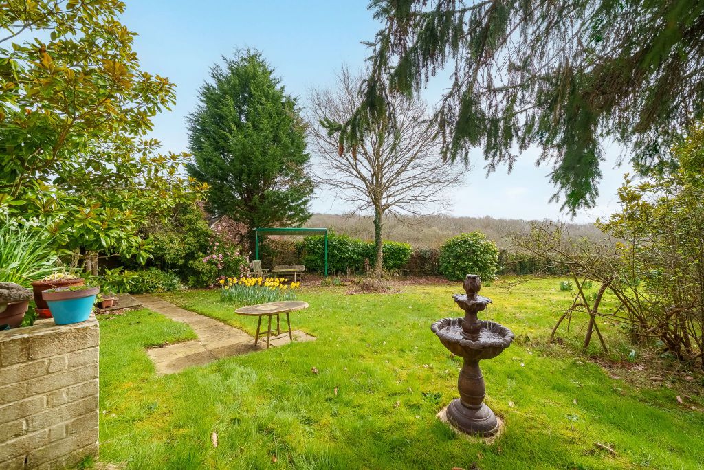 Property photo 2 of 32