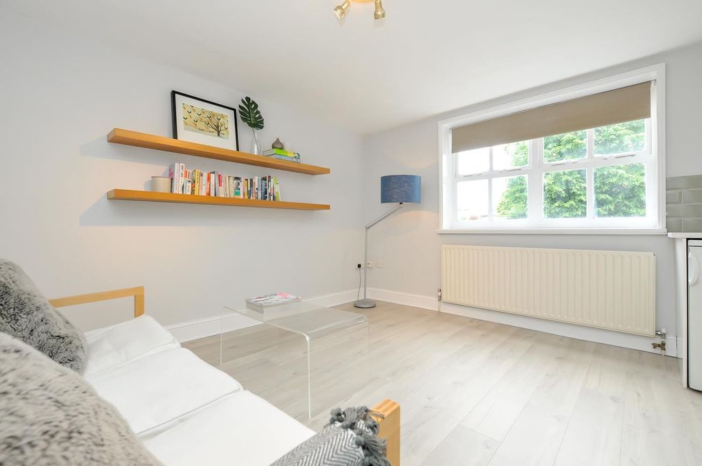 Property photo 3 of 12 3.Jpg