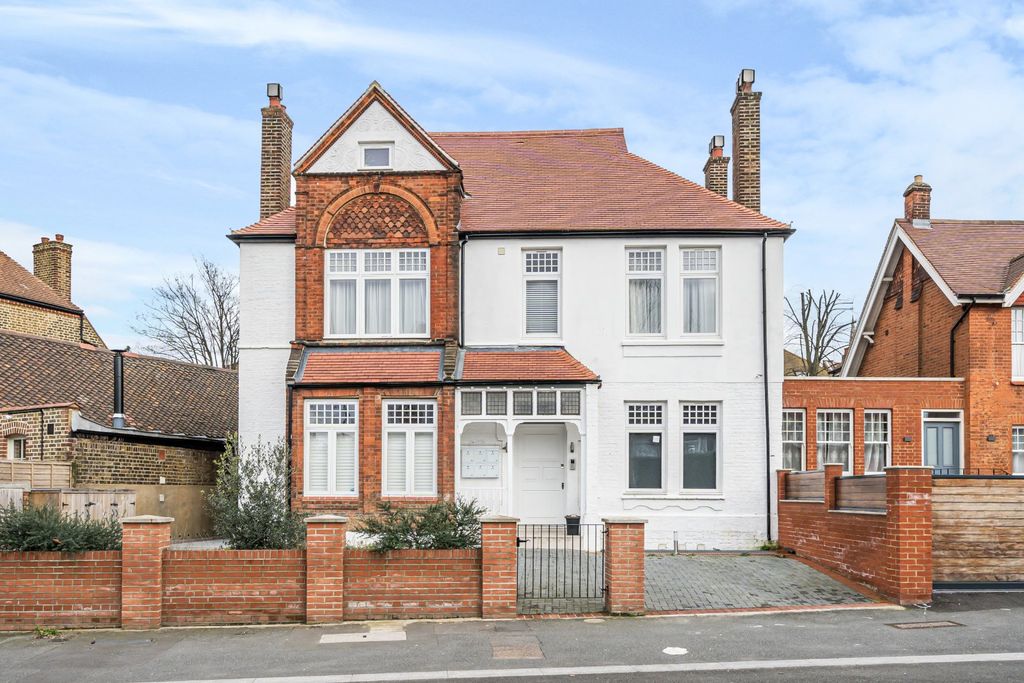 Property photo 3 of 11 Picture No. 24