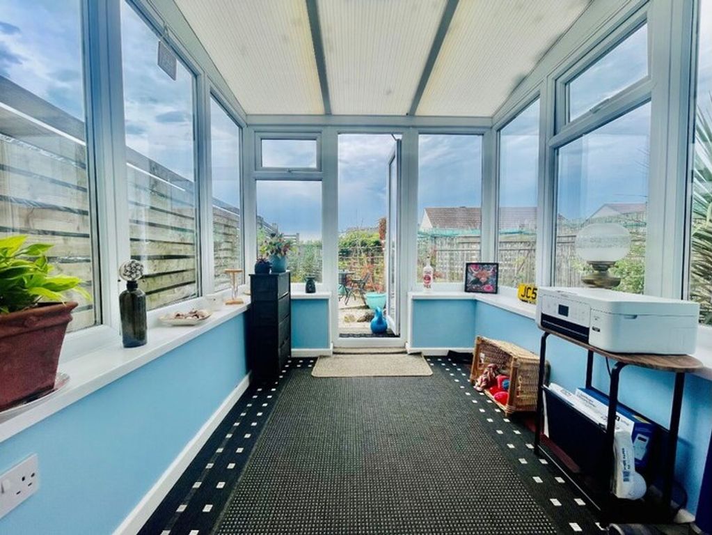 Property photo 2 of 12 Rear Conservatory