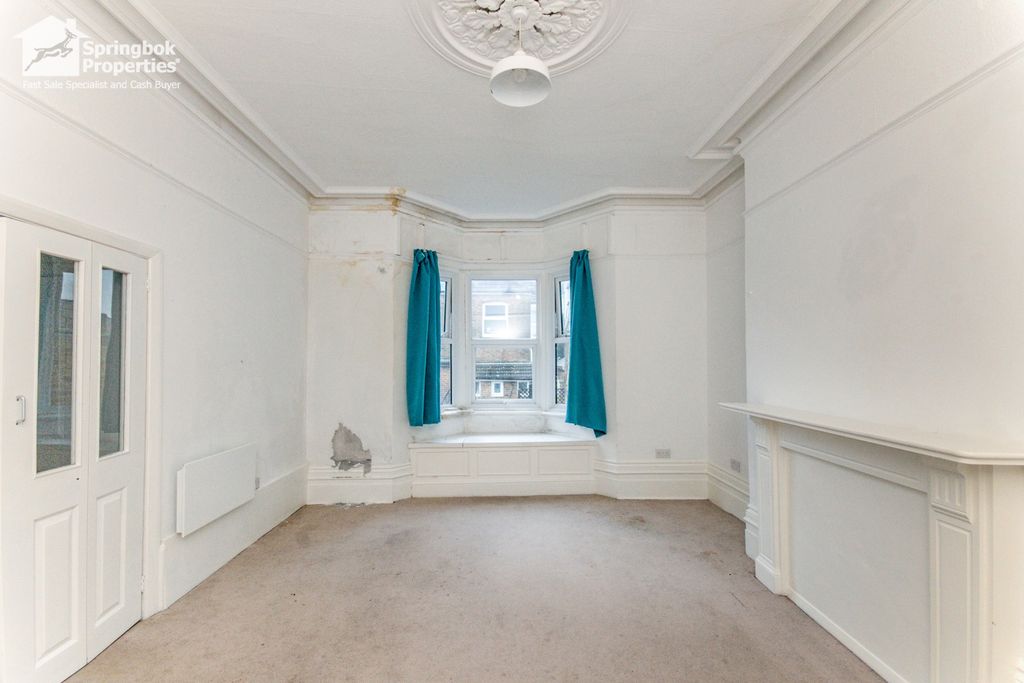 Property photo 2 of 12 Image 2