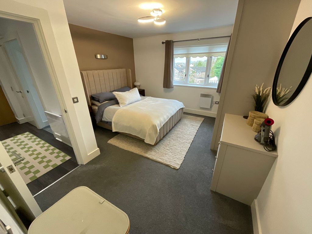 Property photo 3 of 18 Bedroom One