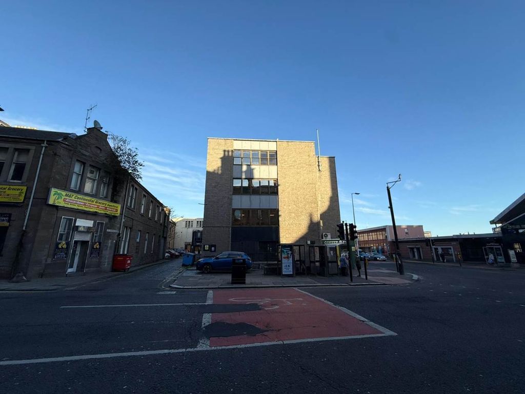 Property photo 2 of 8 External St Andrews Lane (1)