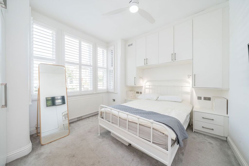 Property photo 3 of 4