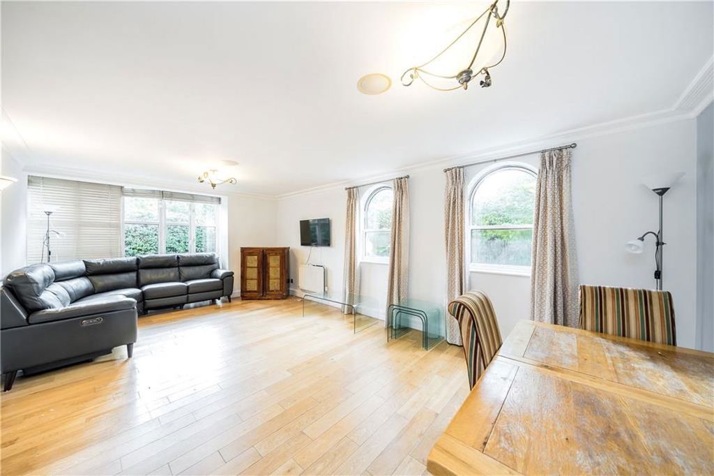 Property photo 2 of 7