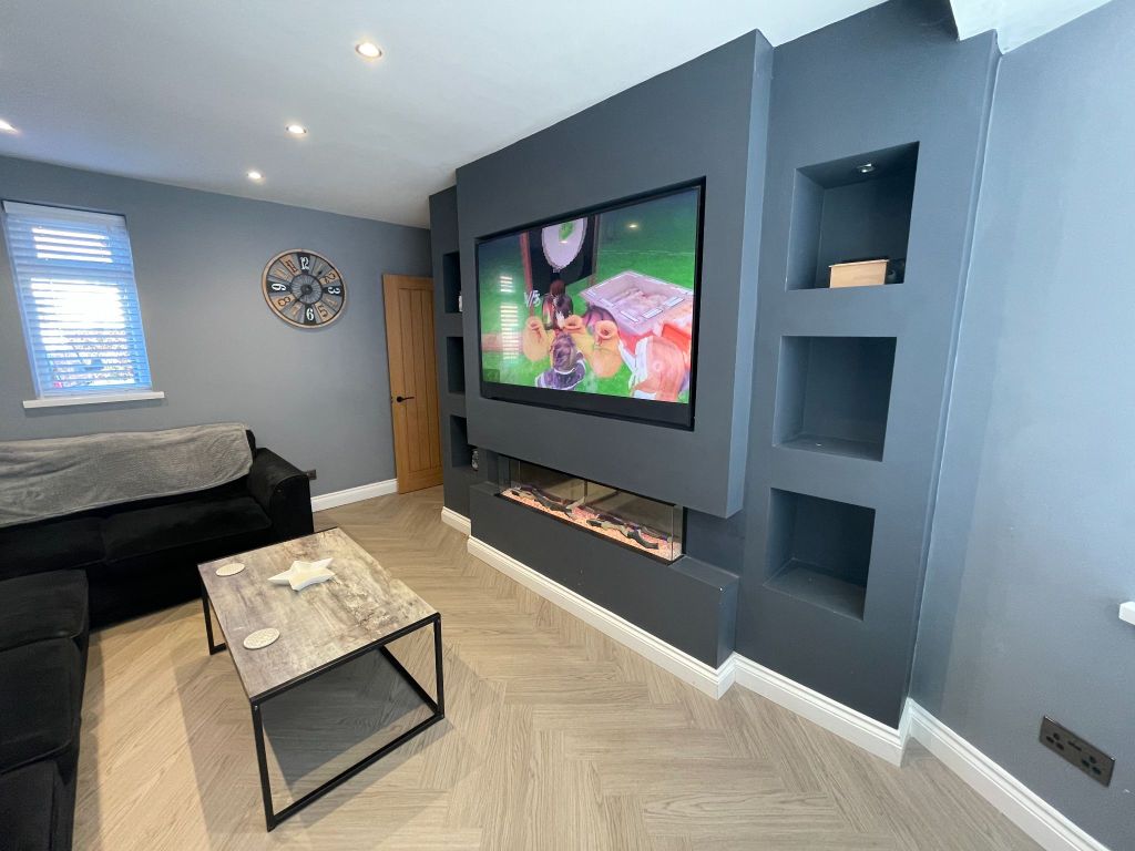 Property photo 3 of 27 Photograph 3