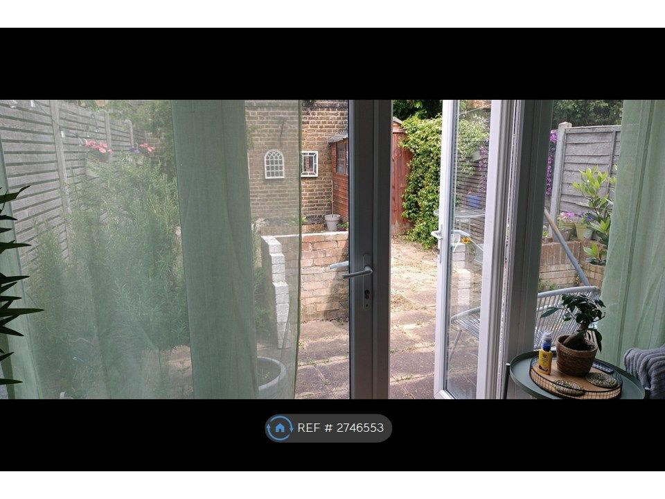 Property photo 1 of 8 Bbq In The Garden