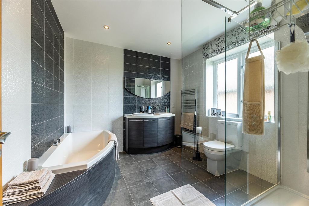Additional image 18 of 5 bed detached house for saleNicker Hill, Keyworth NG12